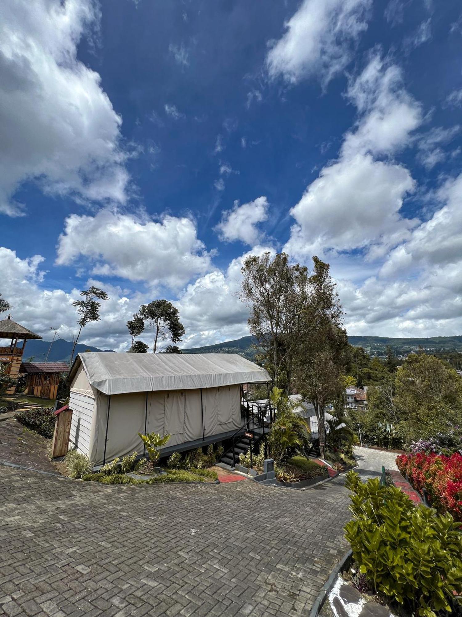 Trizara Resorts - Glam Camping Lembang Exterior foto